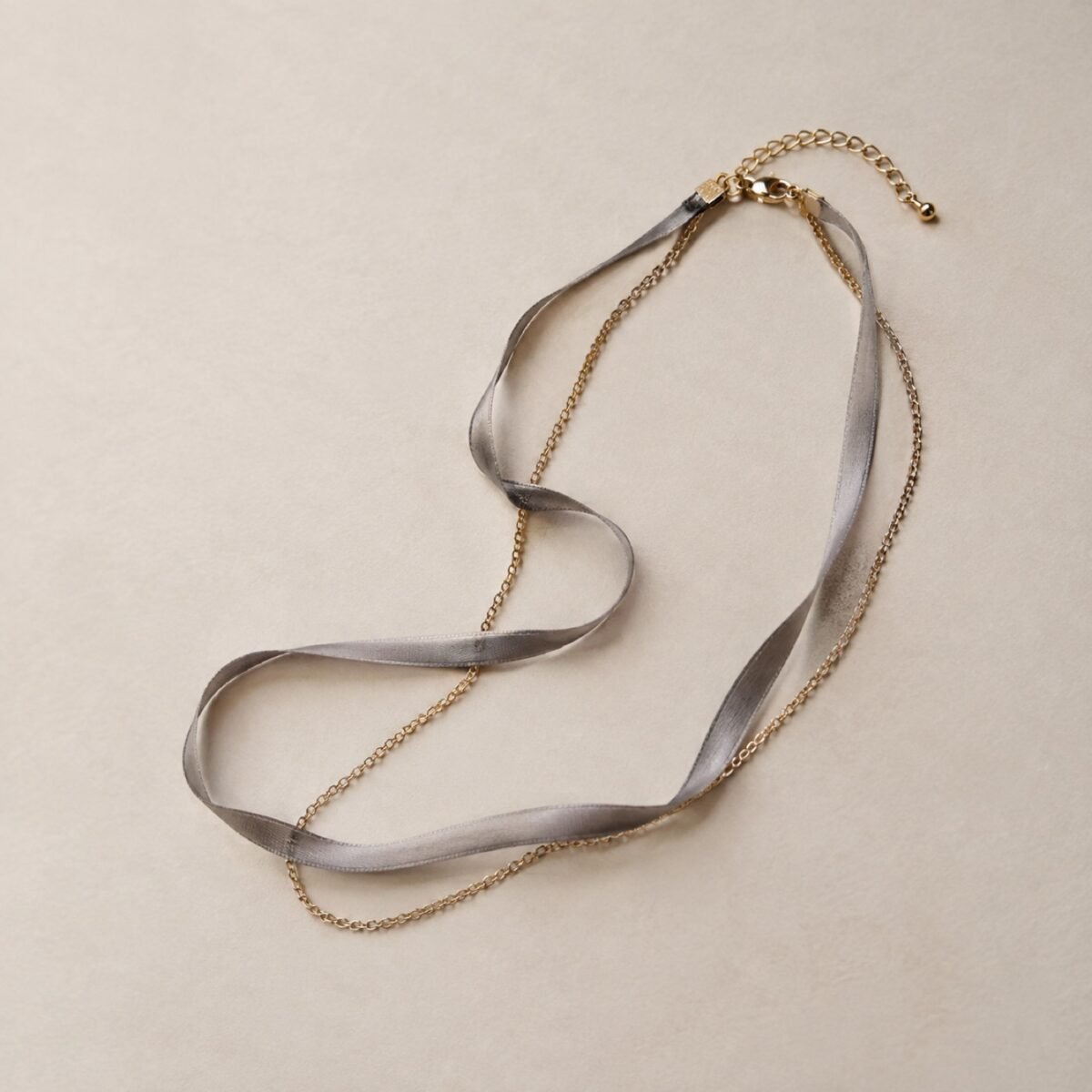 Lacet Ribbon and Chain Layered Necklace